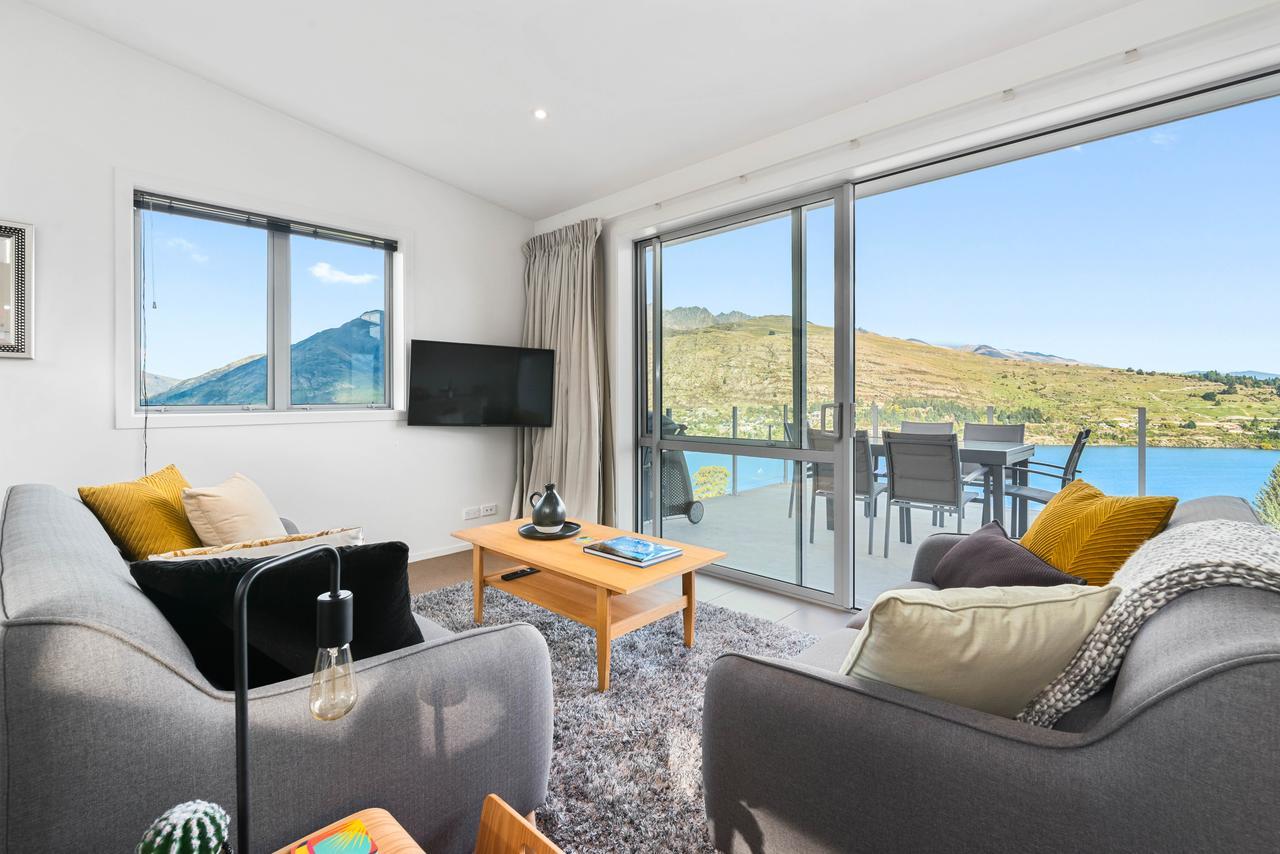 Contemporary Hilltop Abode Queenstown Dış mekan fotoğraf